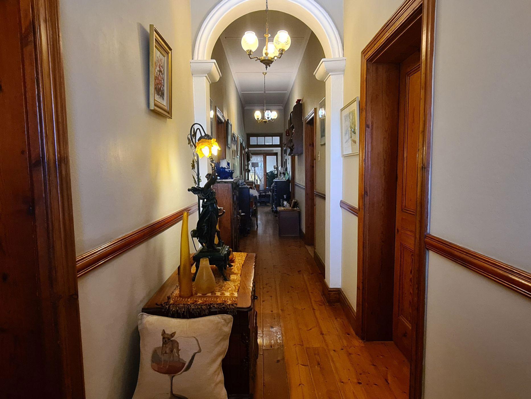 Image 3 of 6