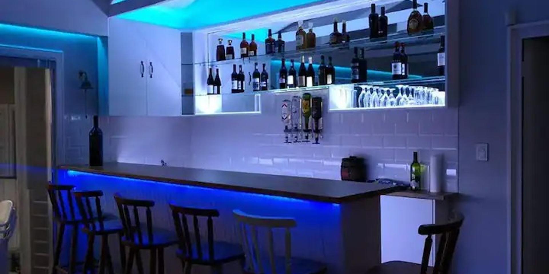 Image 3 of 6