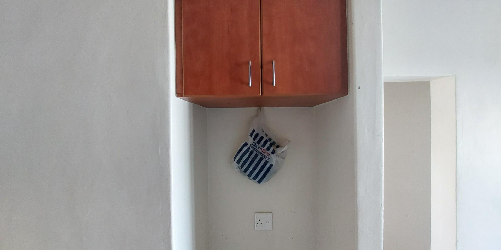 Image 5 of 6