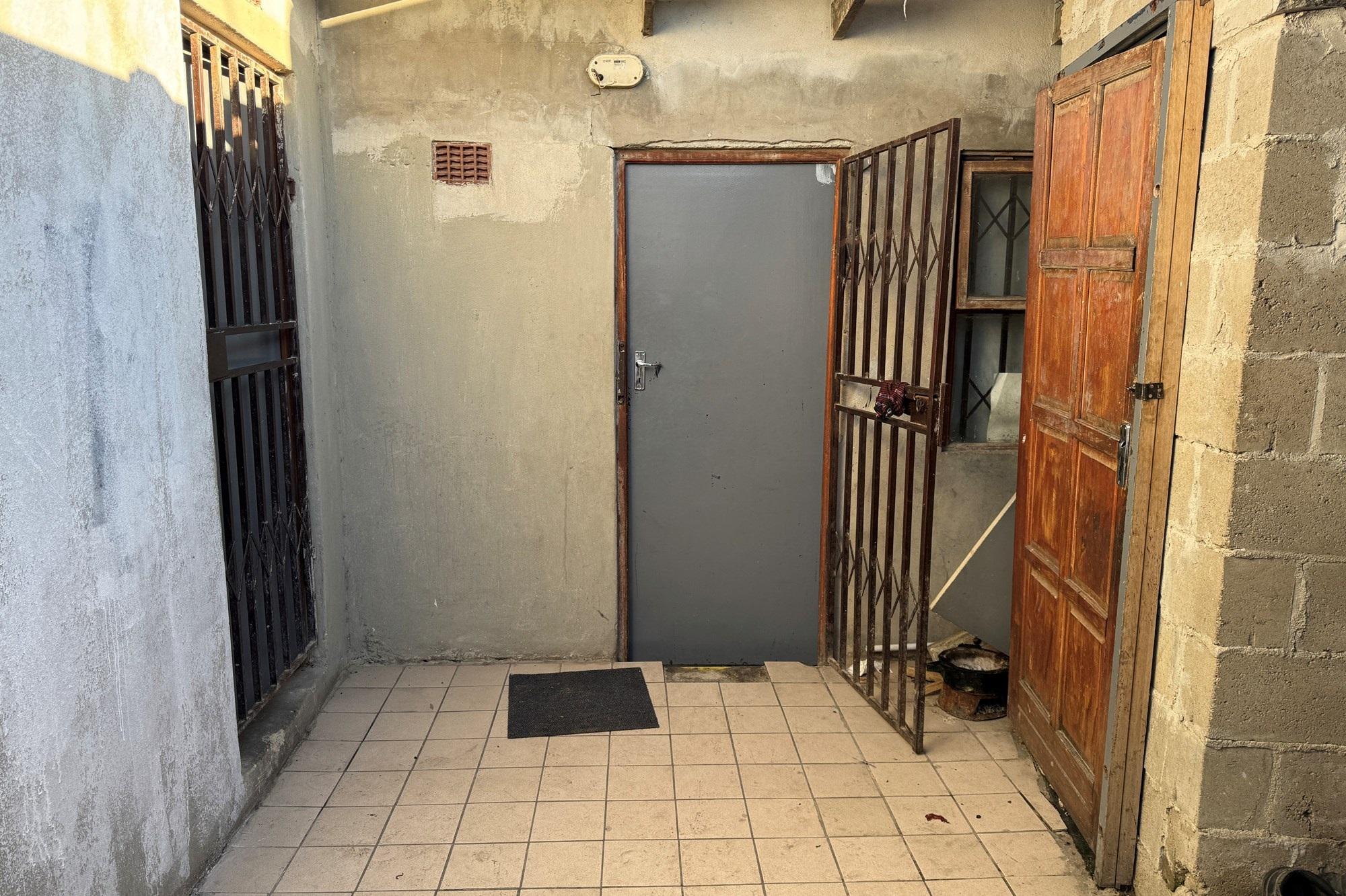 Image 10