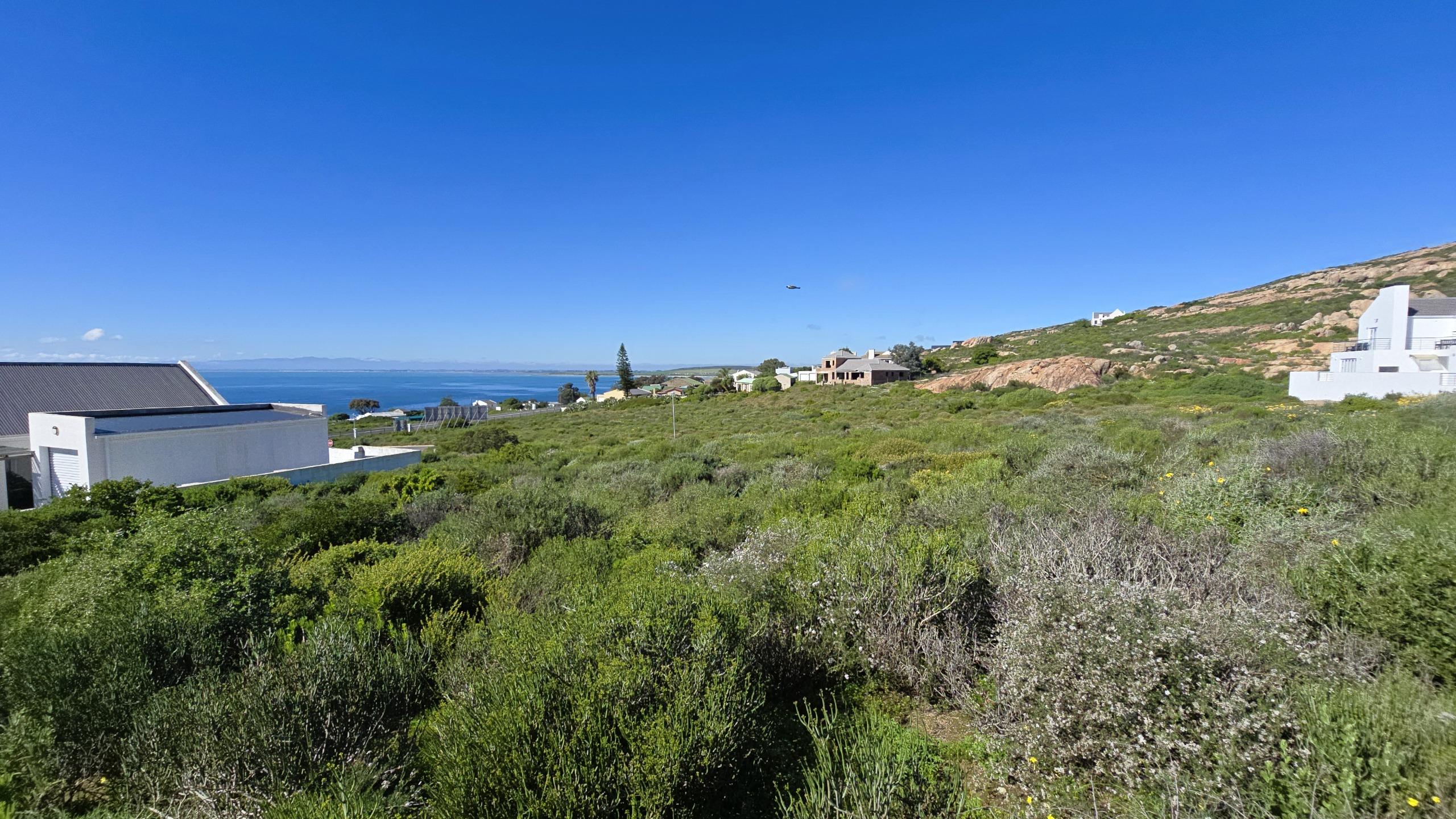 Image 2 of 6