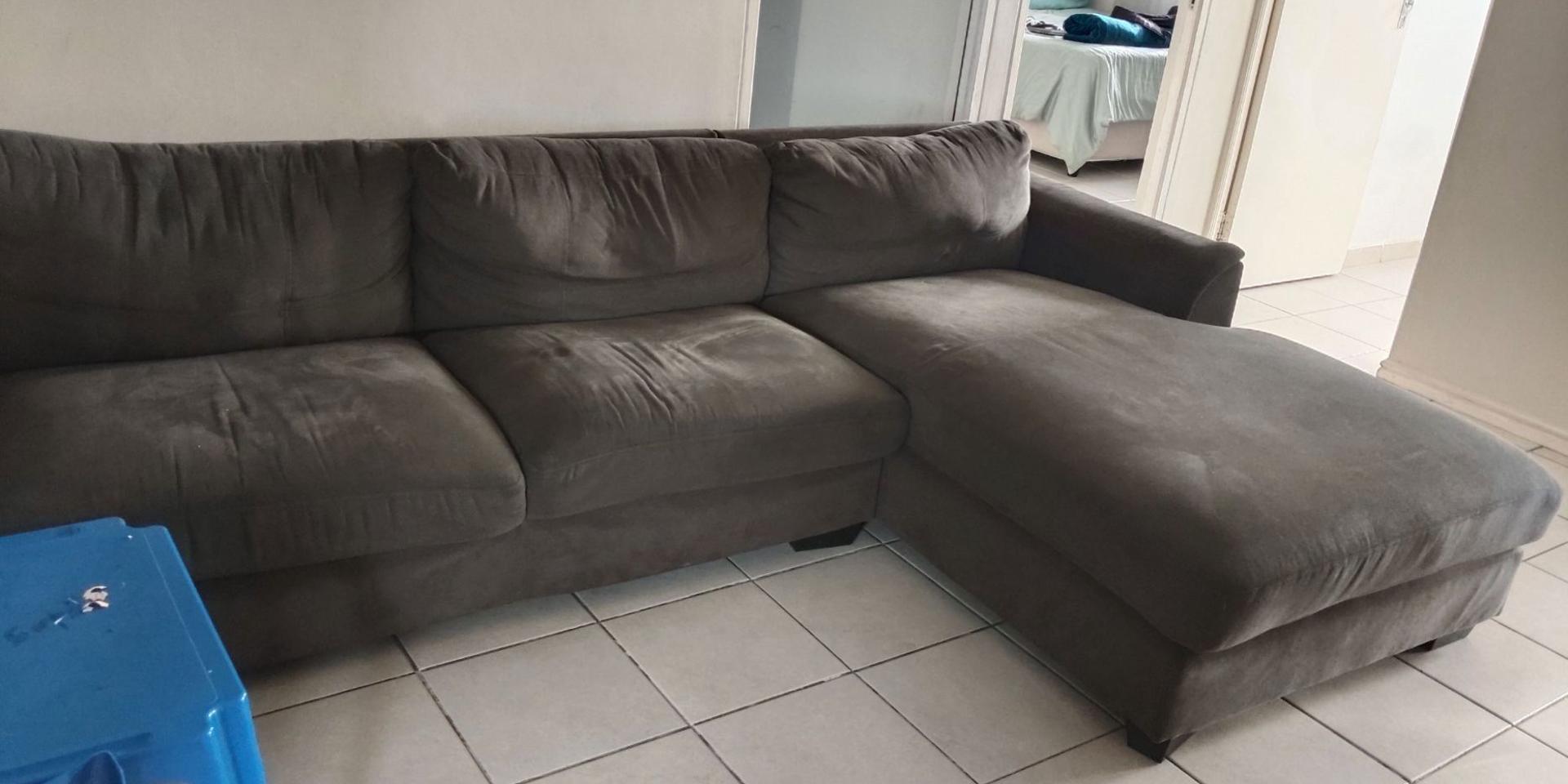 Image 3 of 6