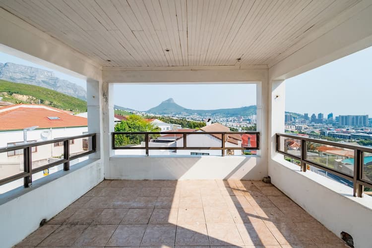 Main property image