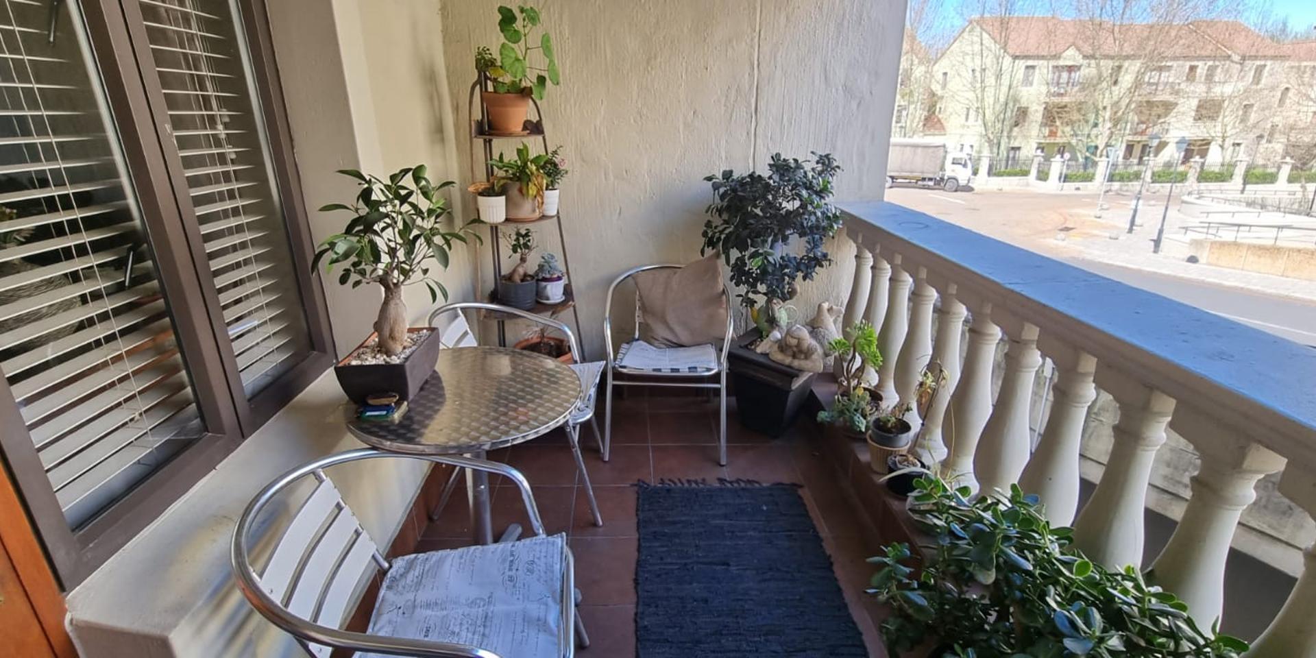 Image 4 of 6