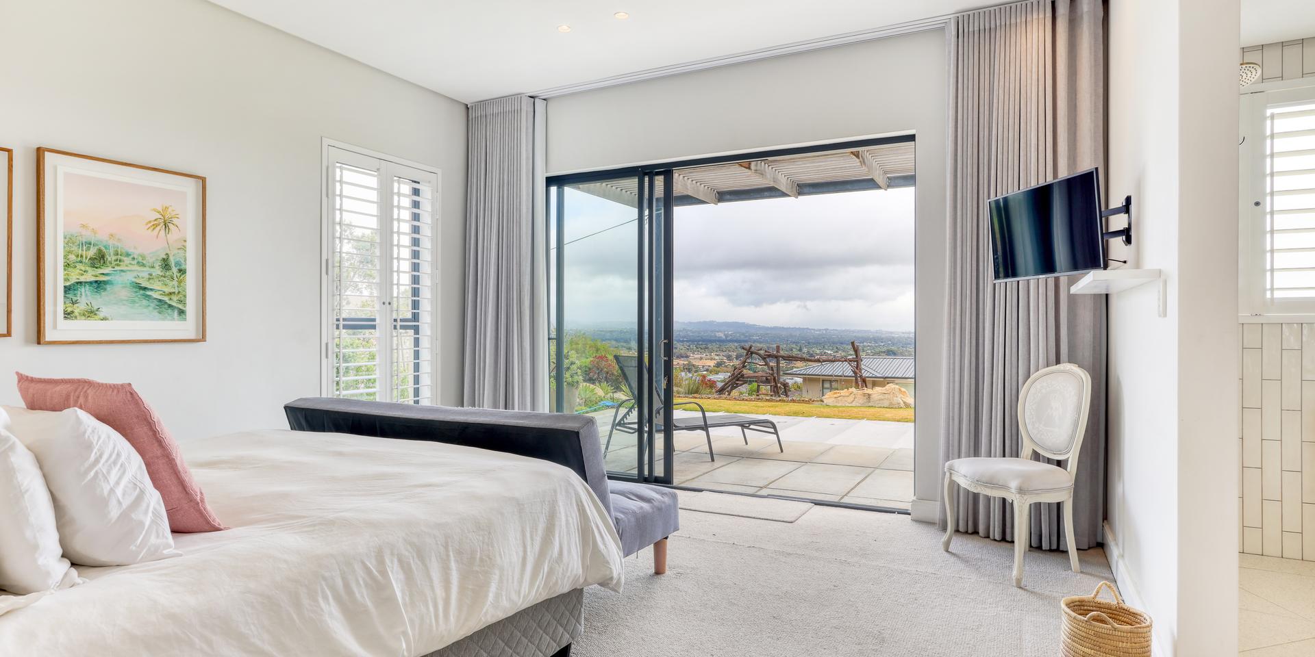 Image 4 of 6