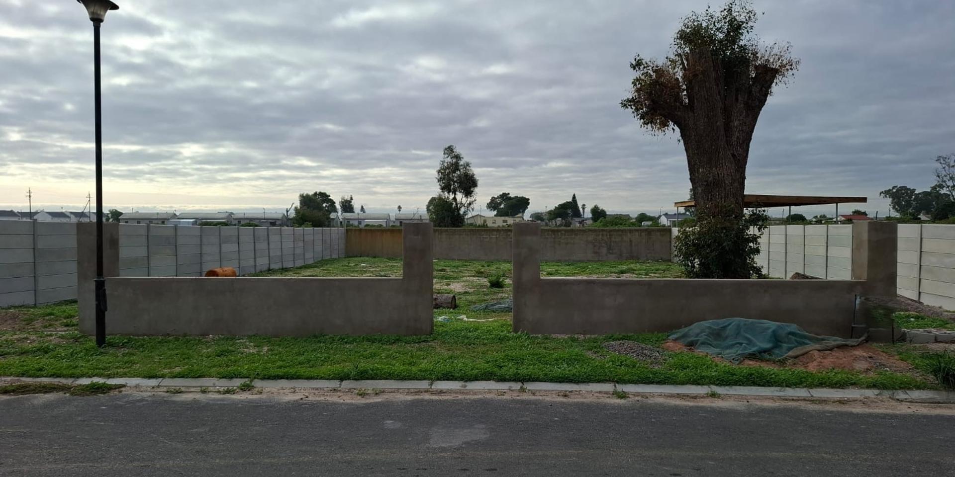 Image 2 of 6