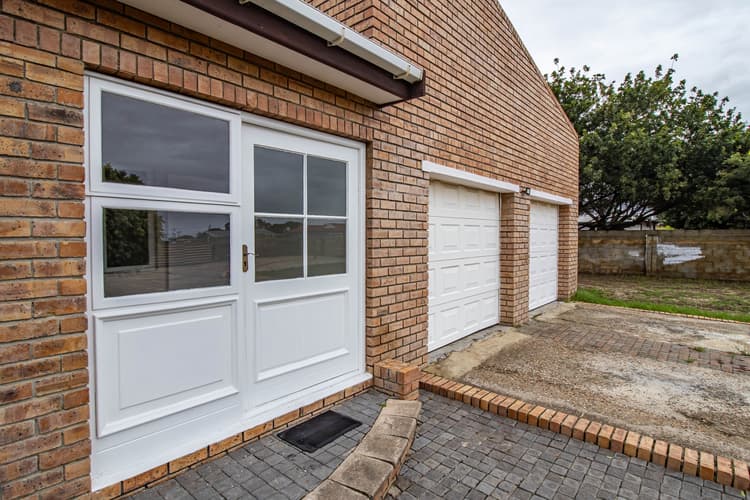 Main property image
