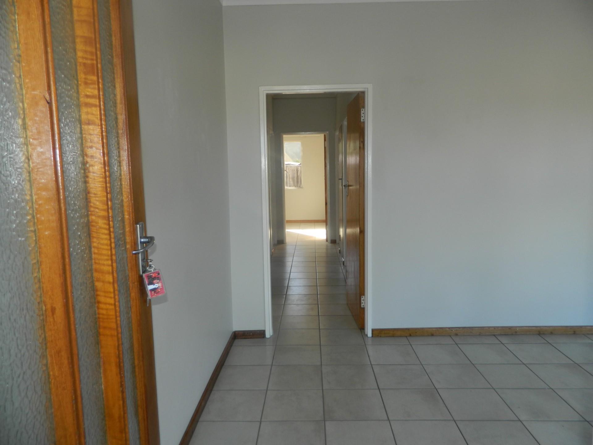 Image 3 of 6