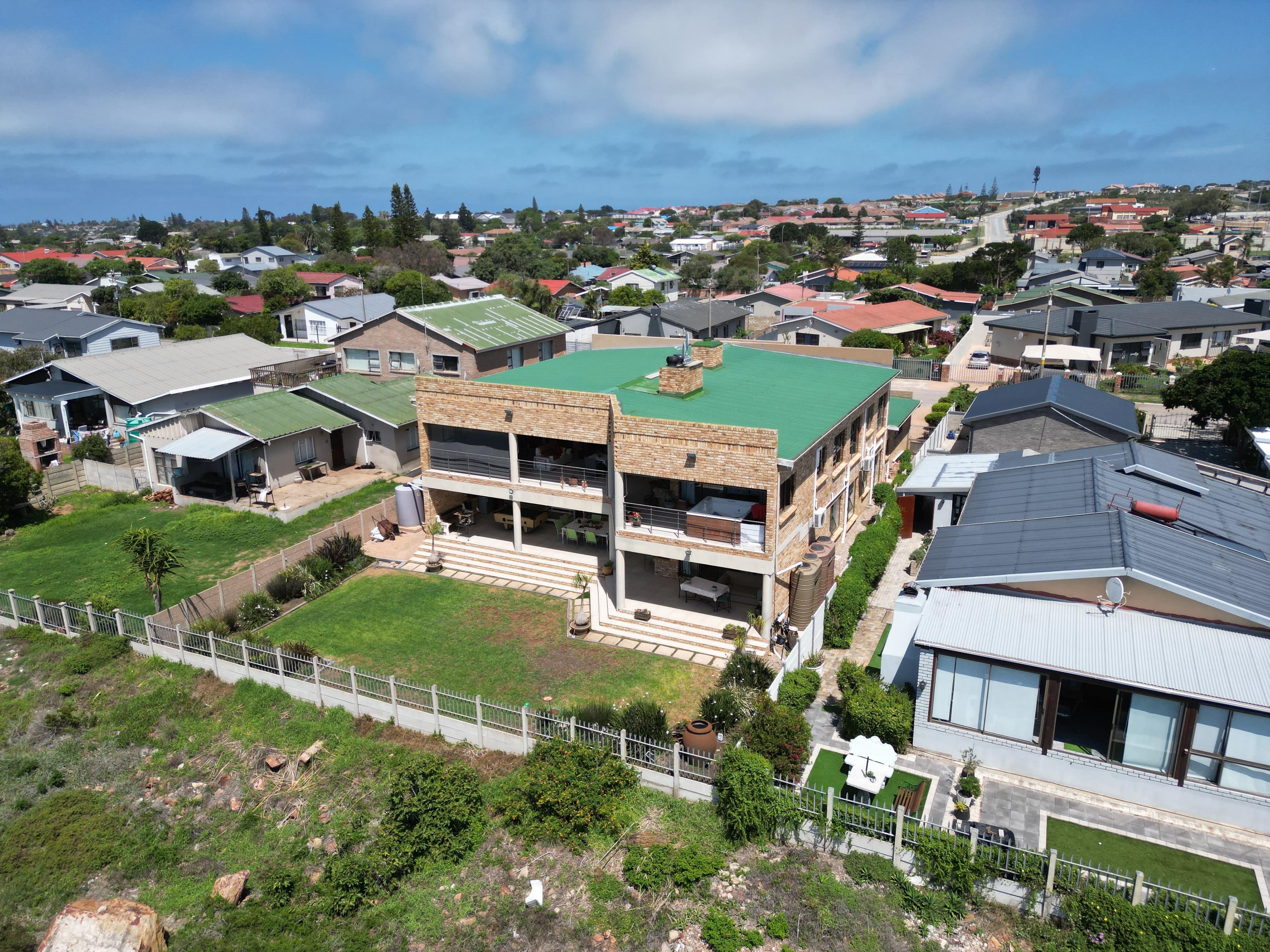 Image 2 of 6