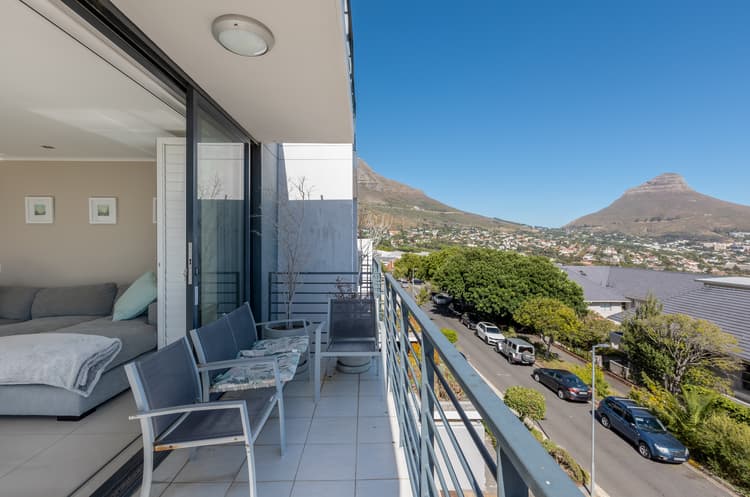 Main property image