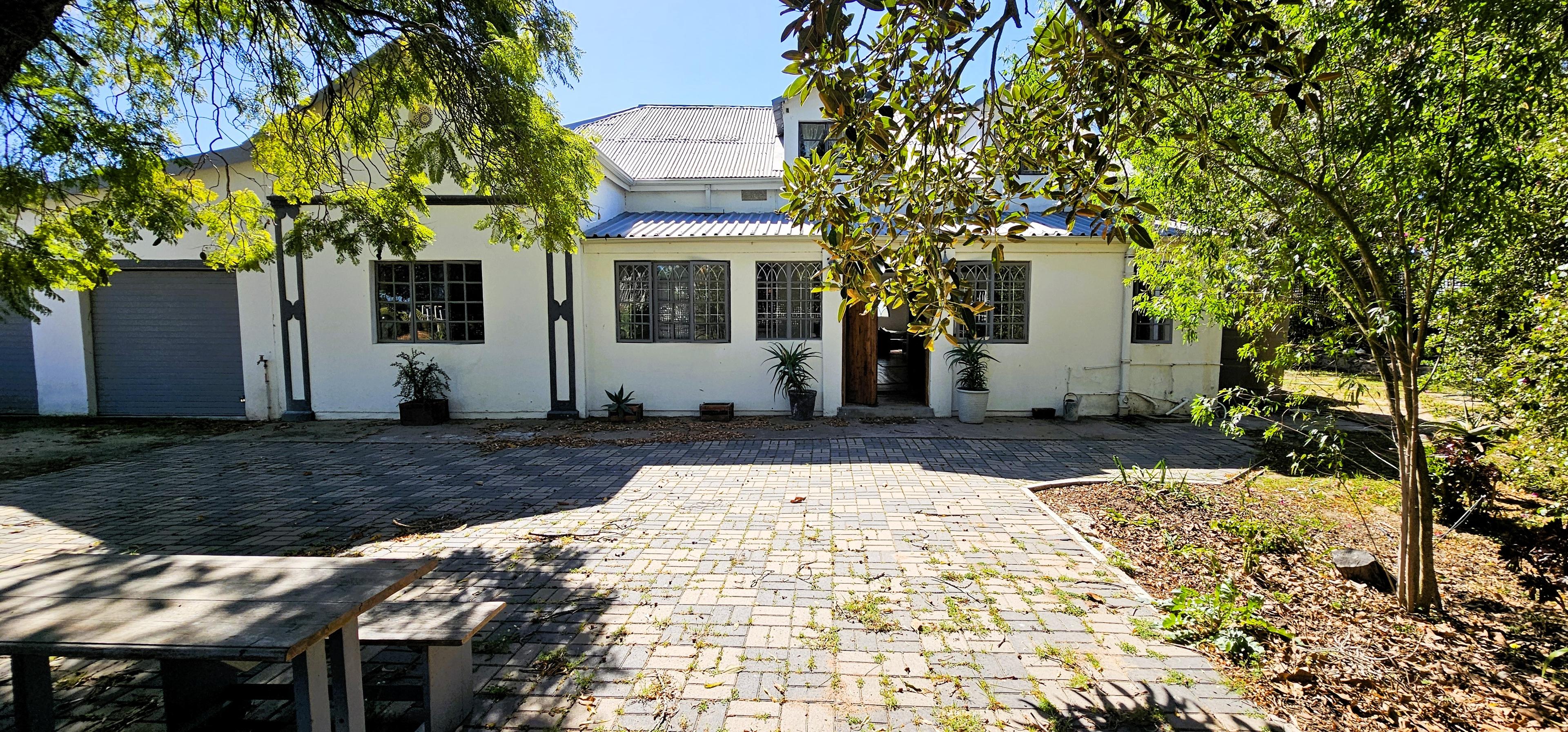 Image 3 of 6