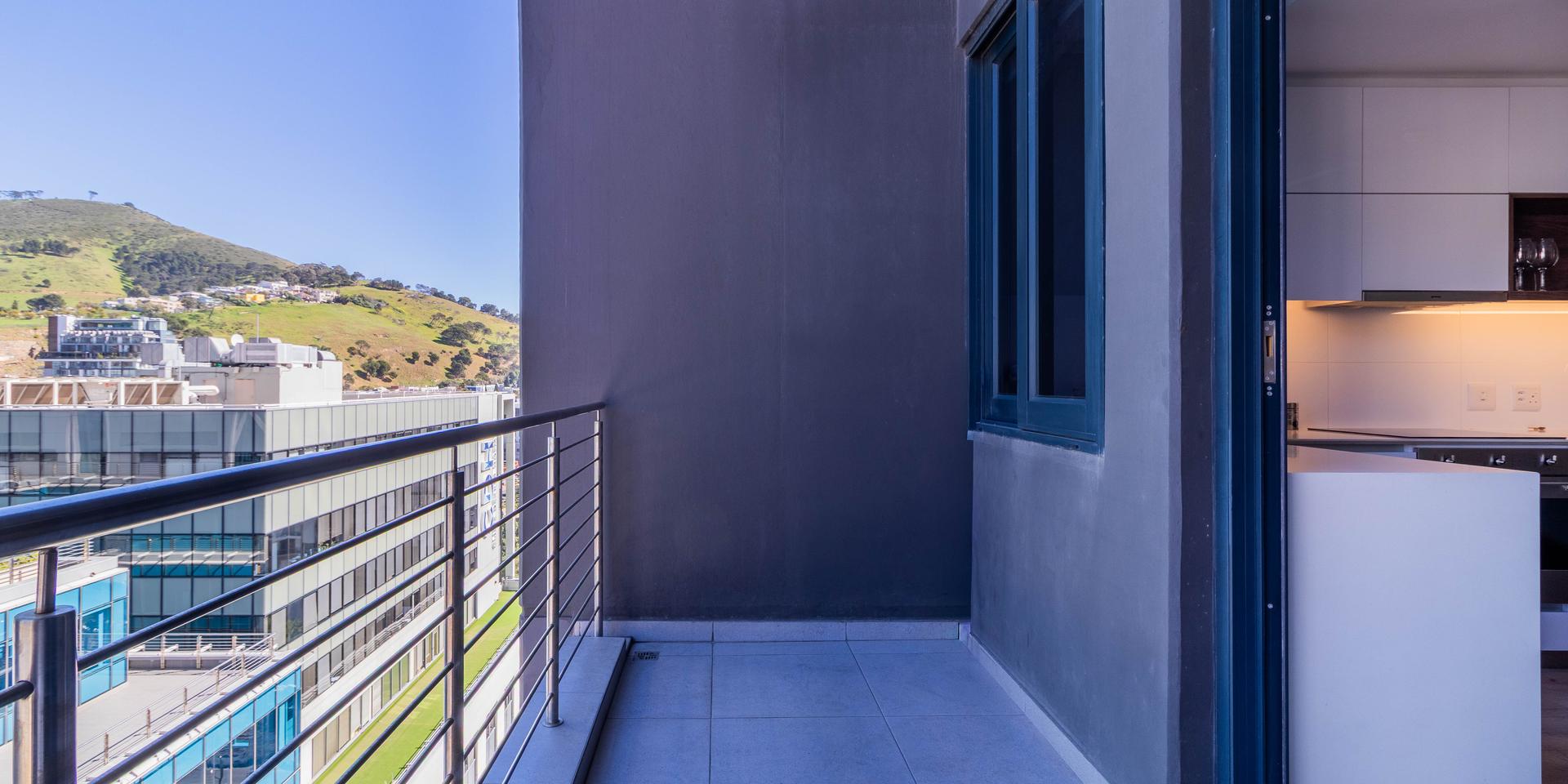 Image 5 of 6