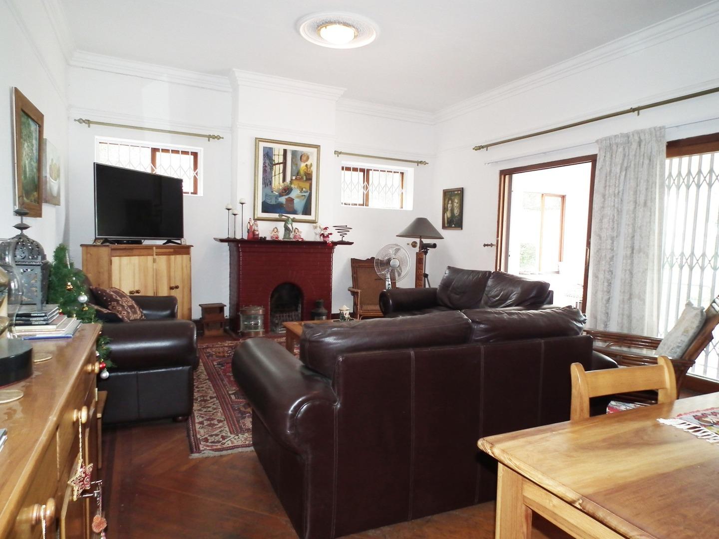 Image 2 of 6