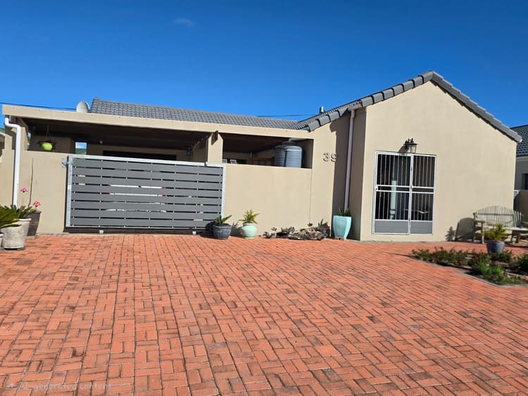Main property image