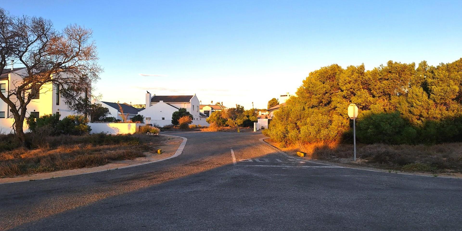 Image 4 of 6