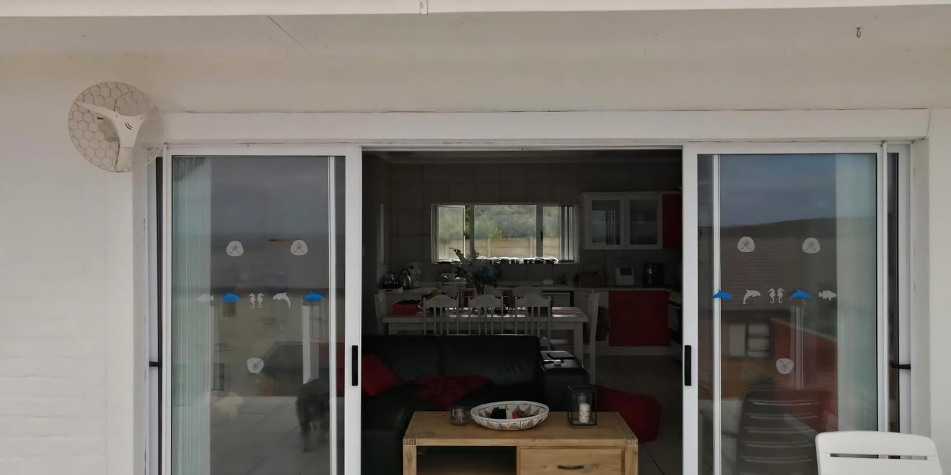 Image 4 of 6