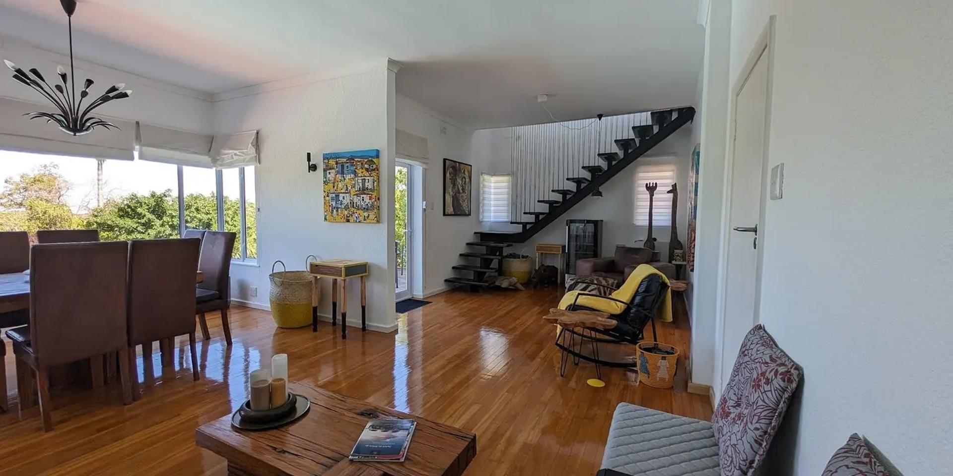 Image 2 of 6
