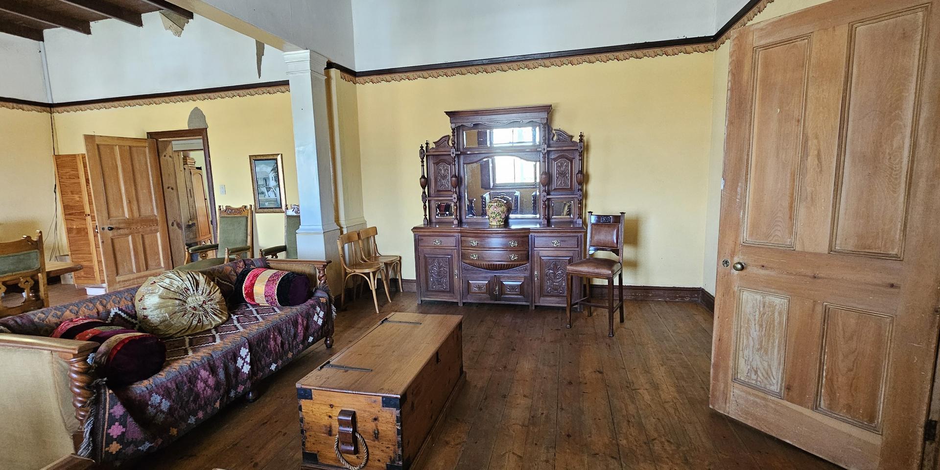 Image 5 of 6