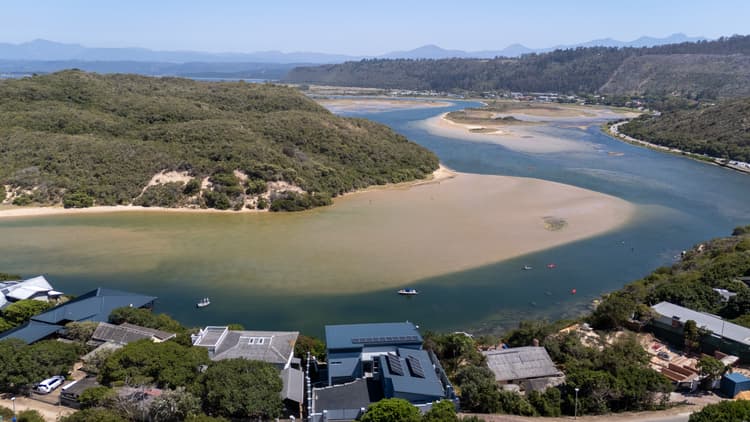 Main property image