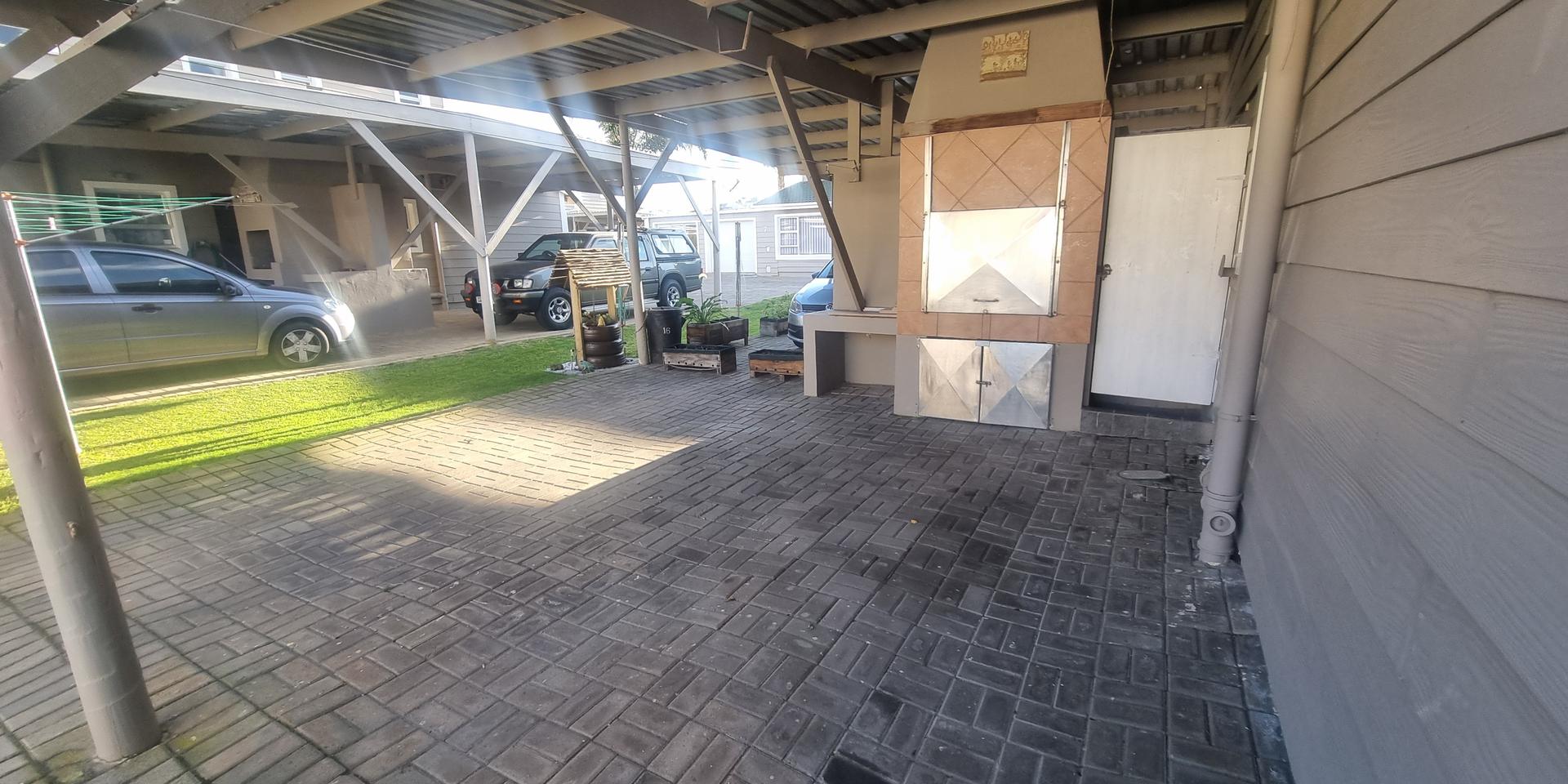 Image 3 of 6