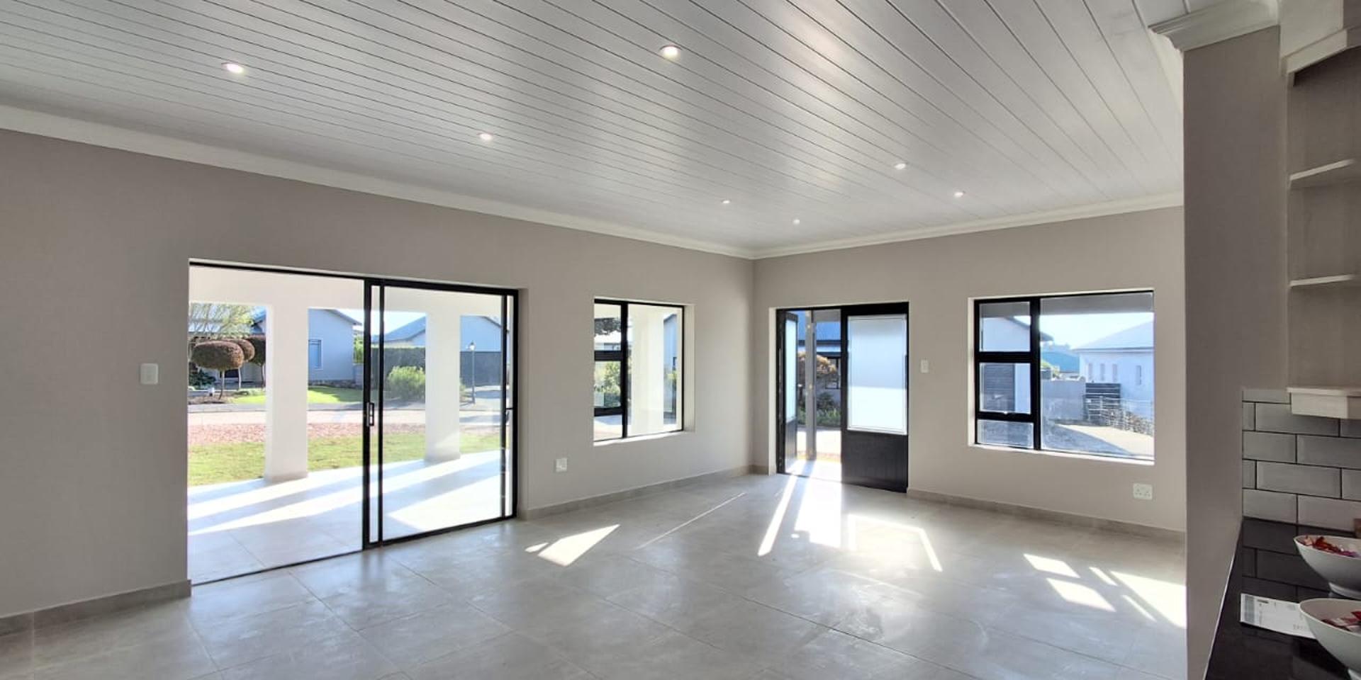 Image 2 of 6