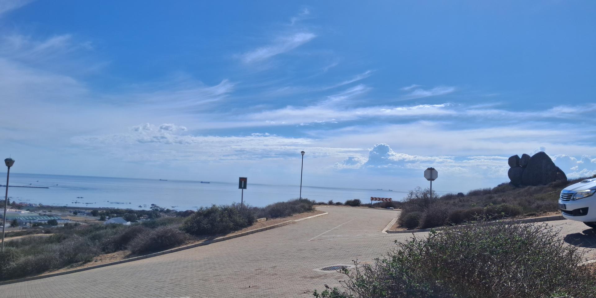 Image 3 of 6