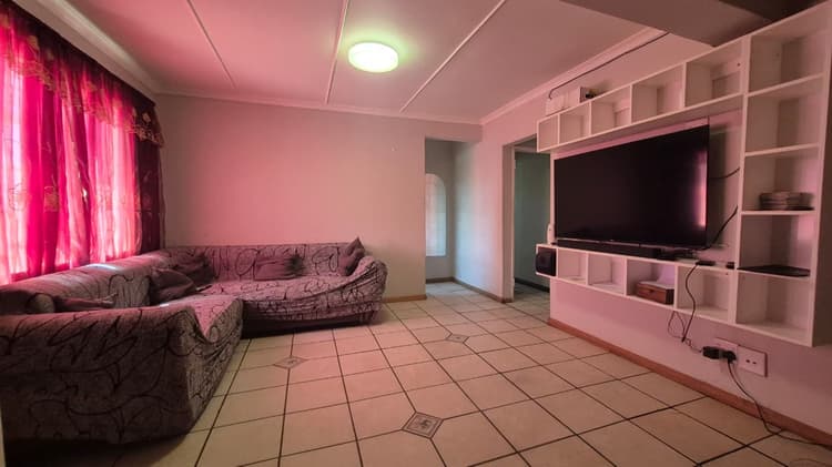 Main property image