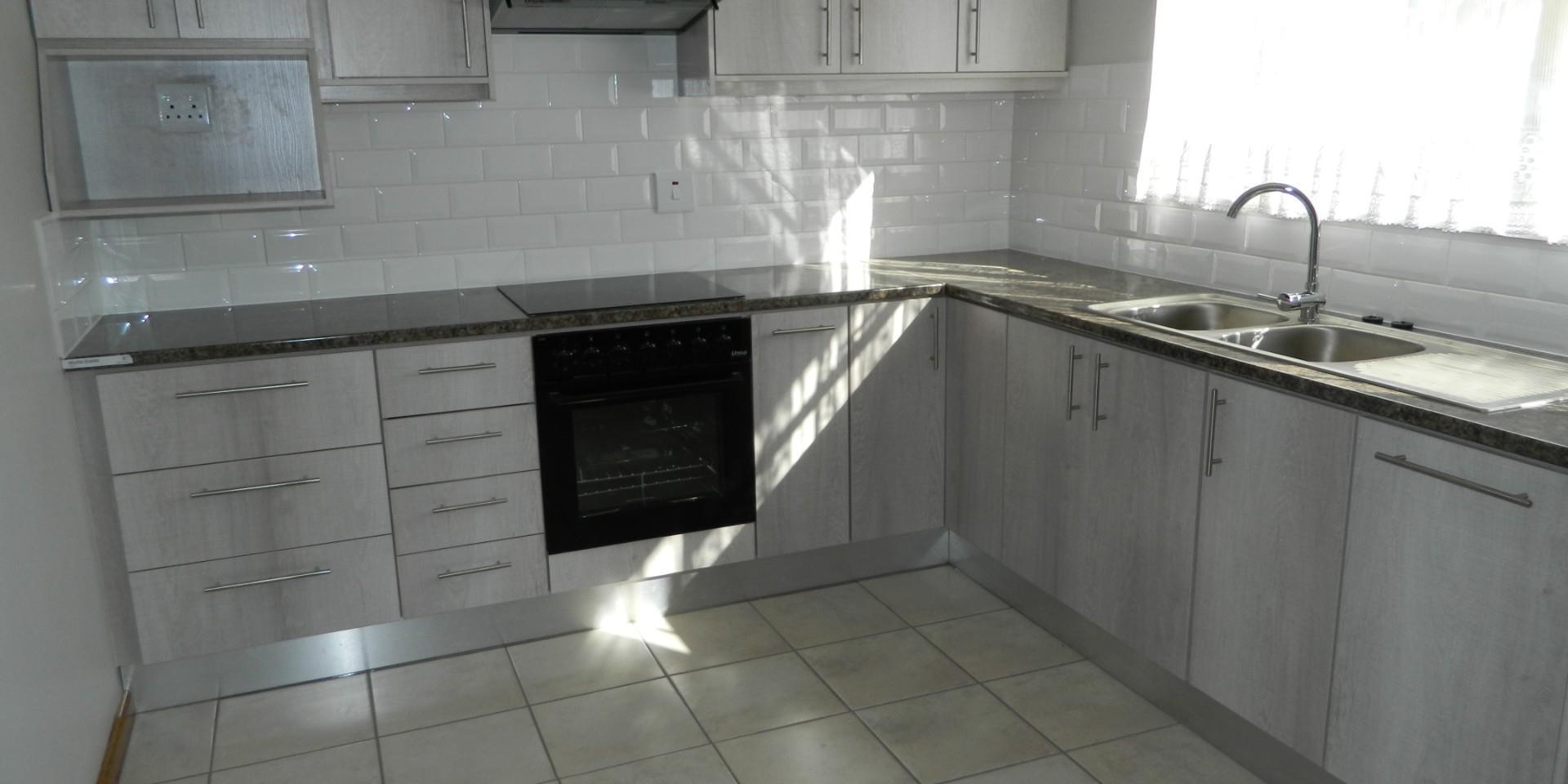 Image 5 of 6
