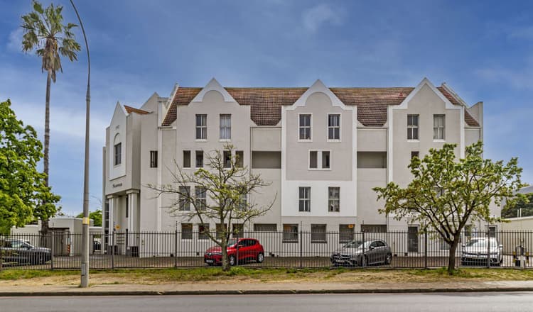 Main property image