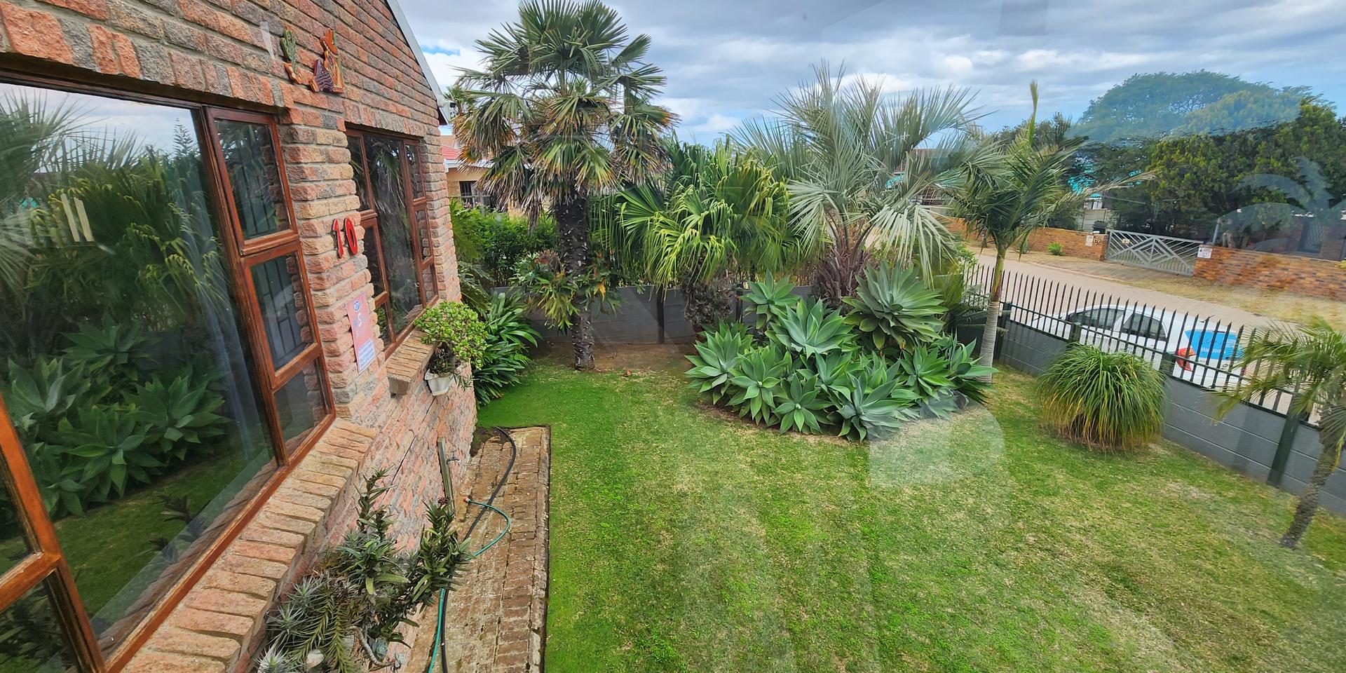 Image 4 of 6