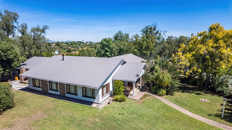 Main property image