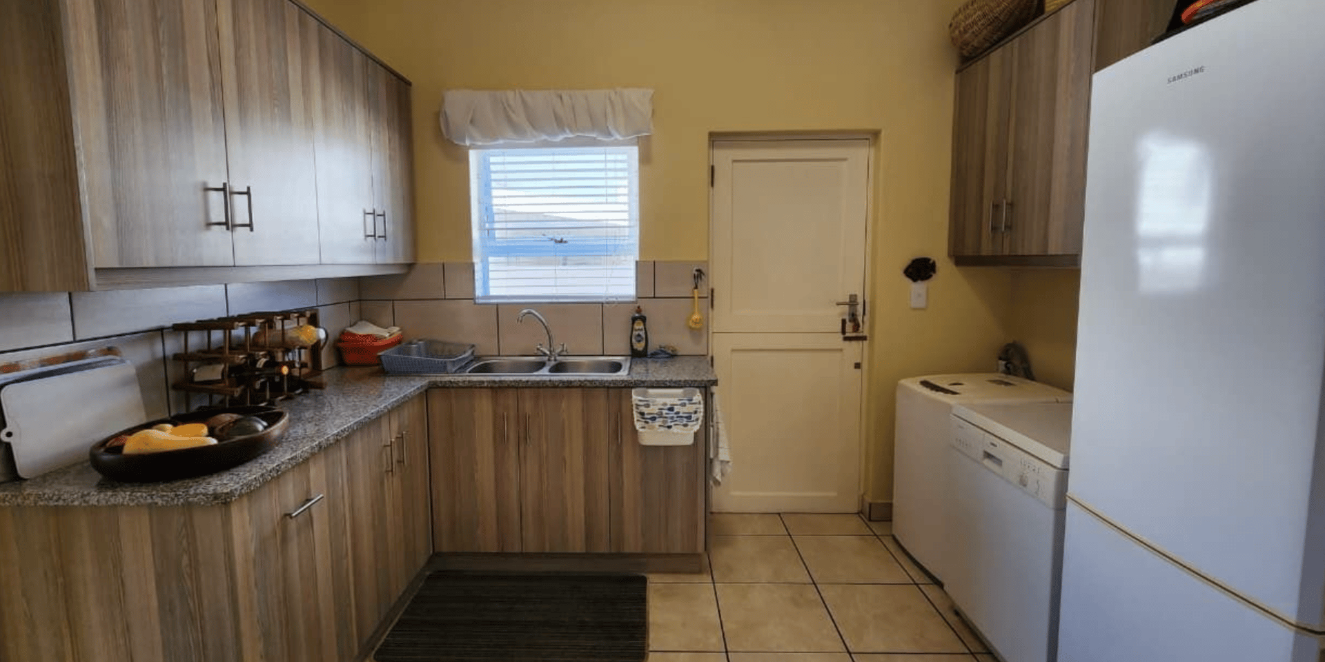 Image 5 of 6