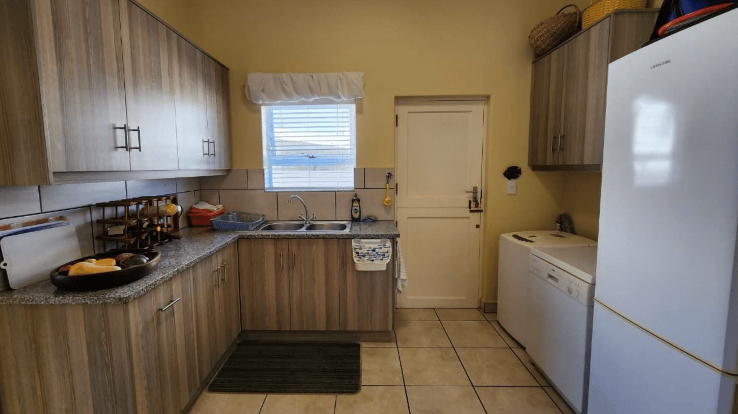 Image 5 of 6