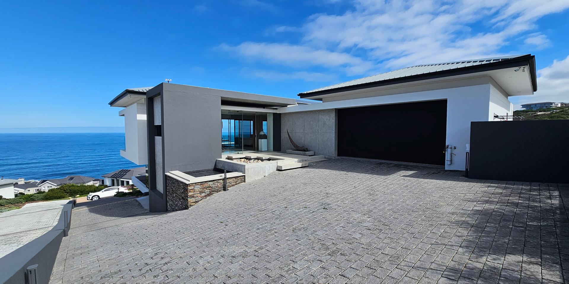 Image 4 of 6
