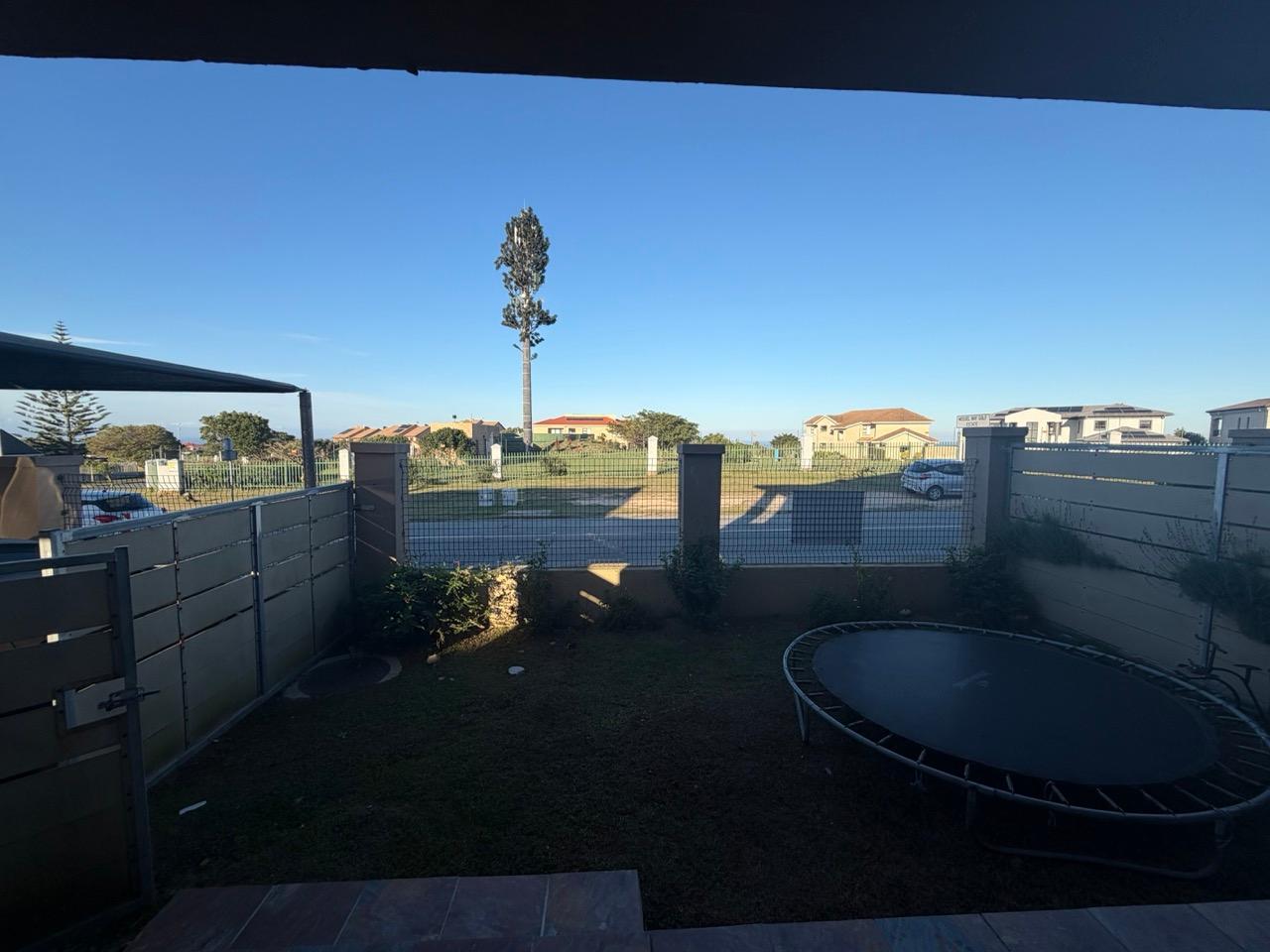 Image 3 of 6