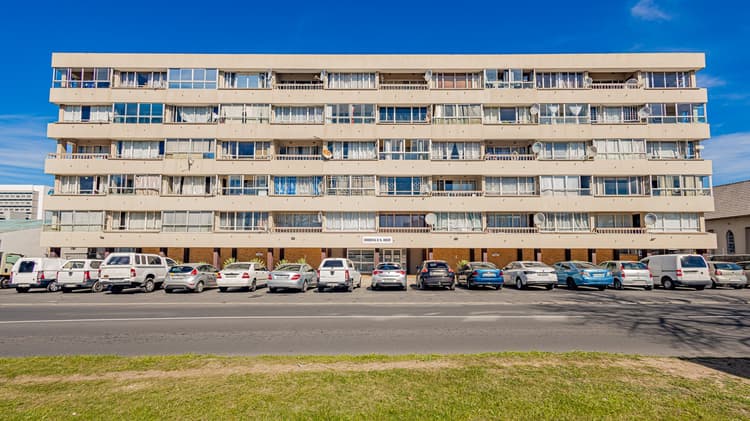 Main property image