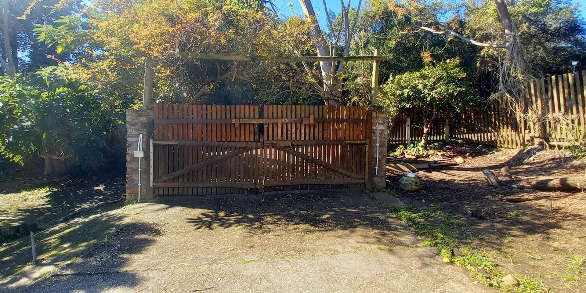 Image 2 of 6