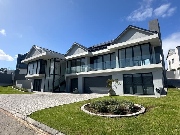 Main property image