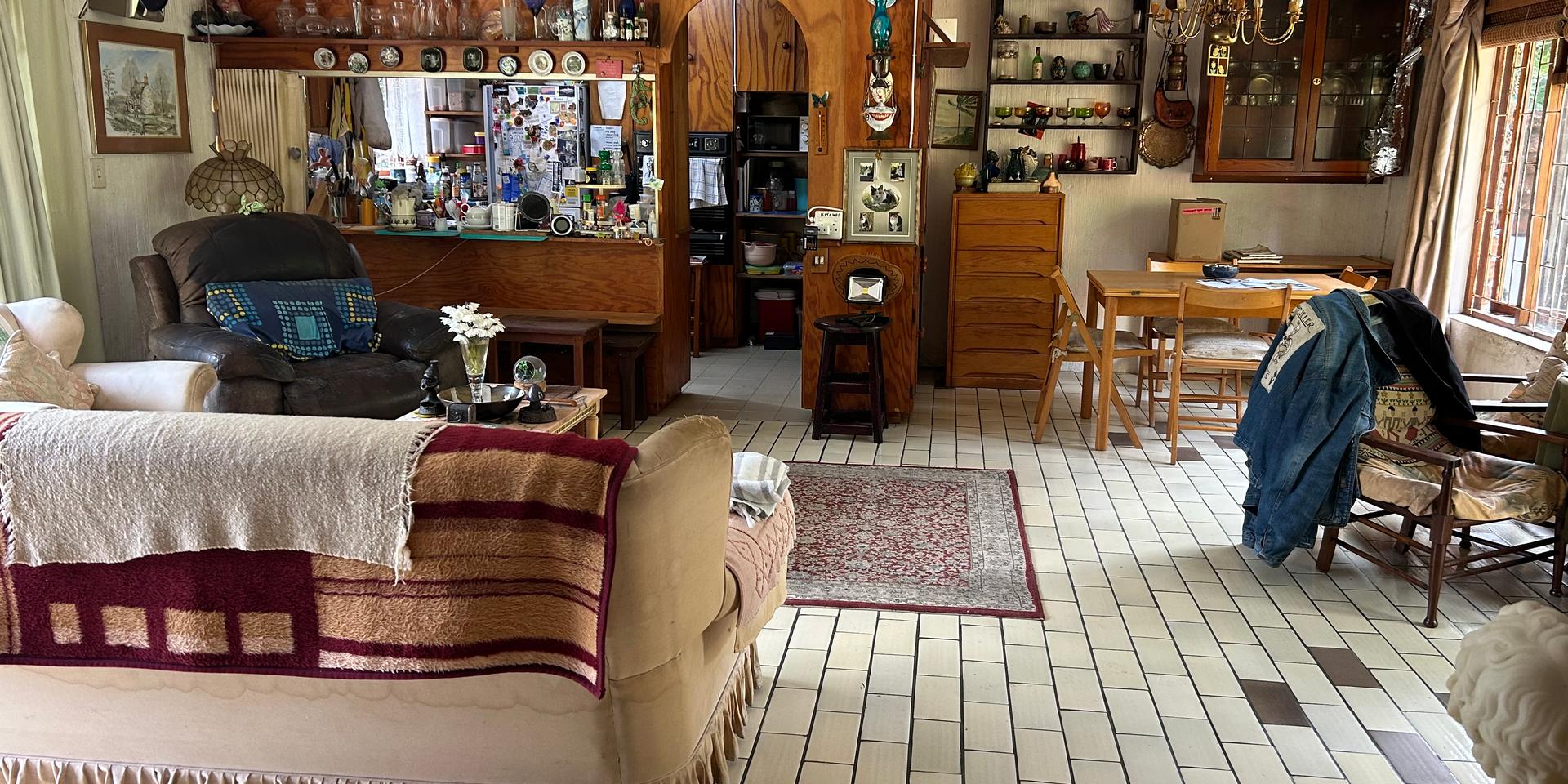 Image 2 of 6