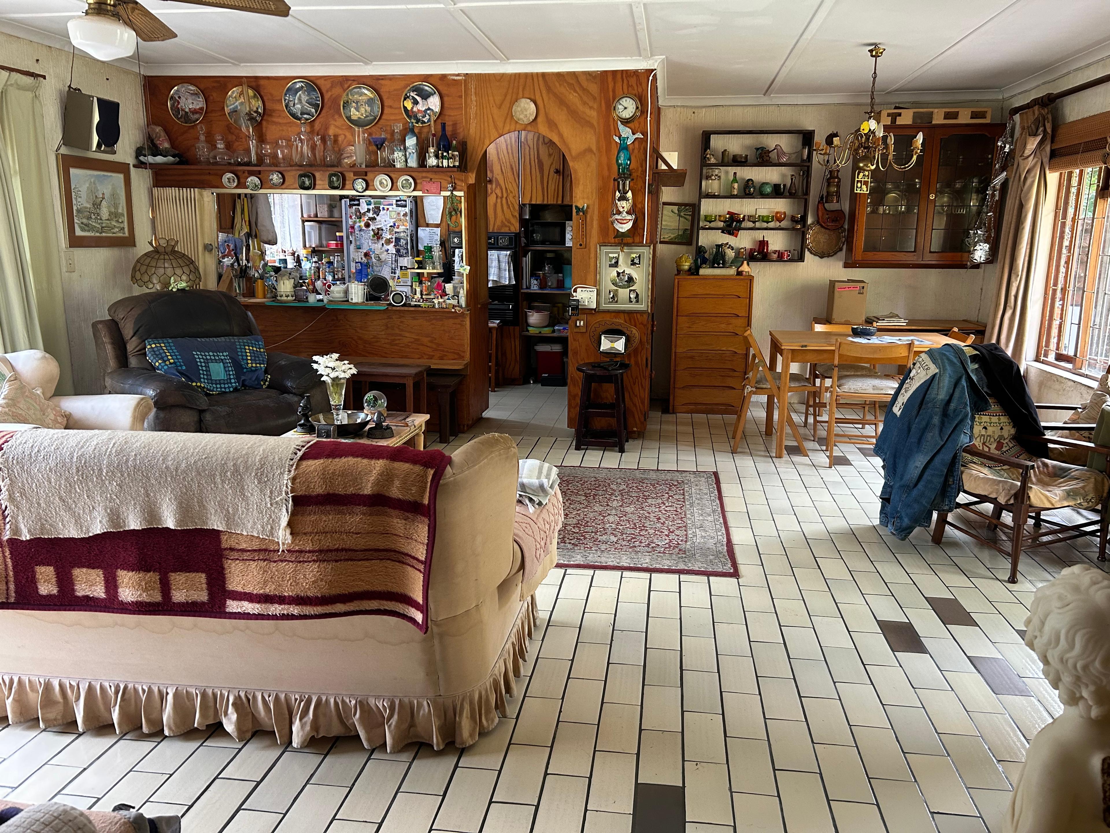 Image 2 of 6