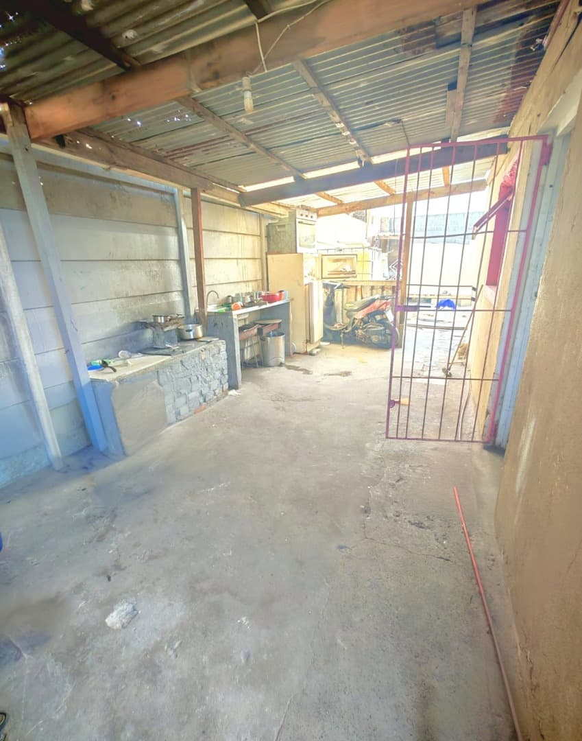 Image 5 of 6