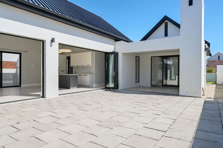 Main property image