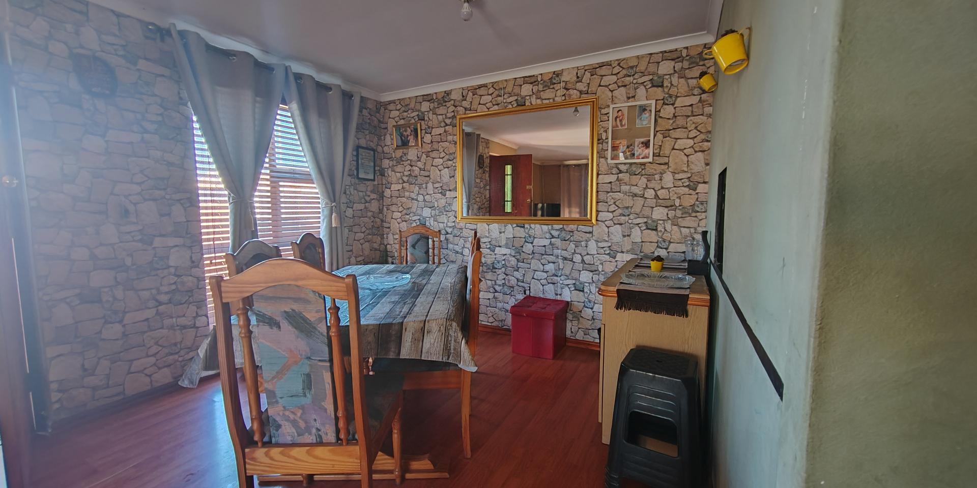 Image 5 of 6