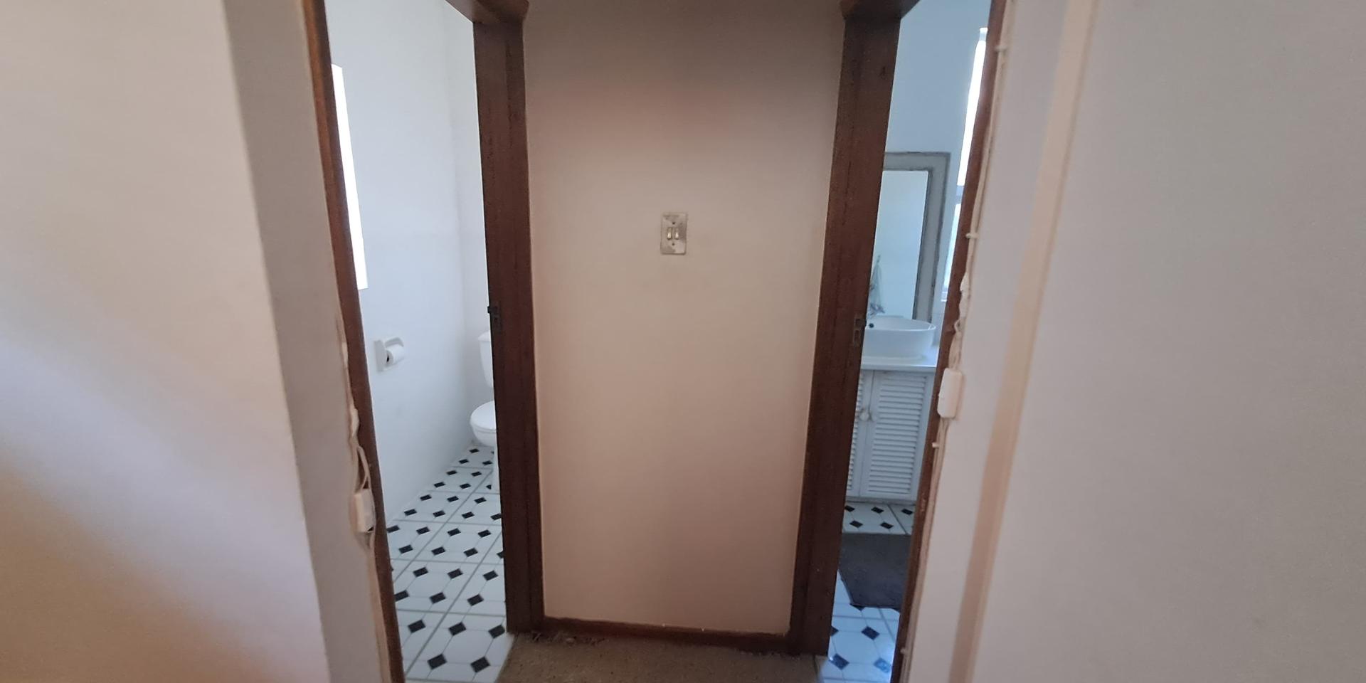 Image 2 of 6