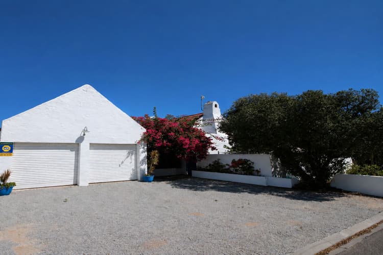 Main property image
