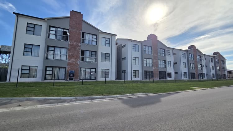 Main property image