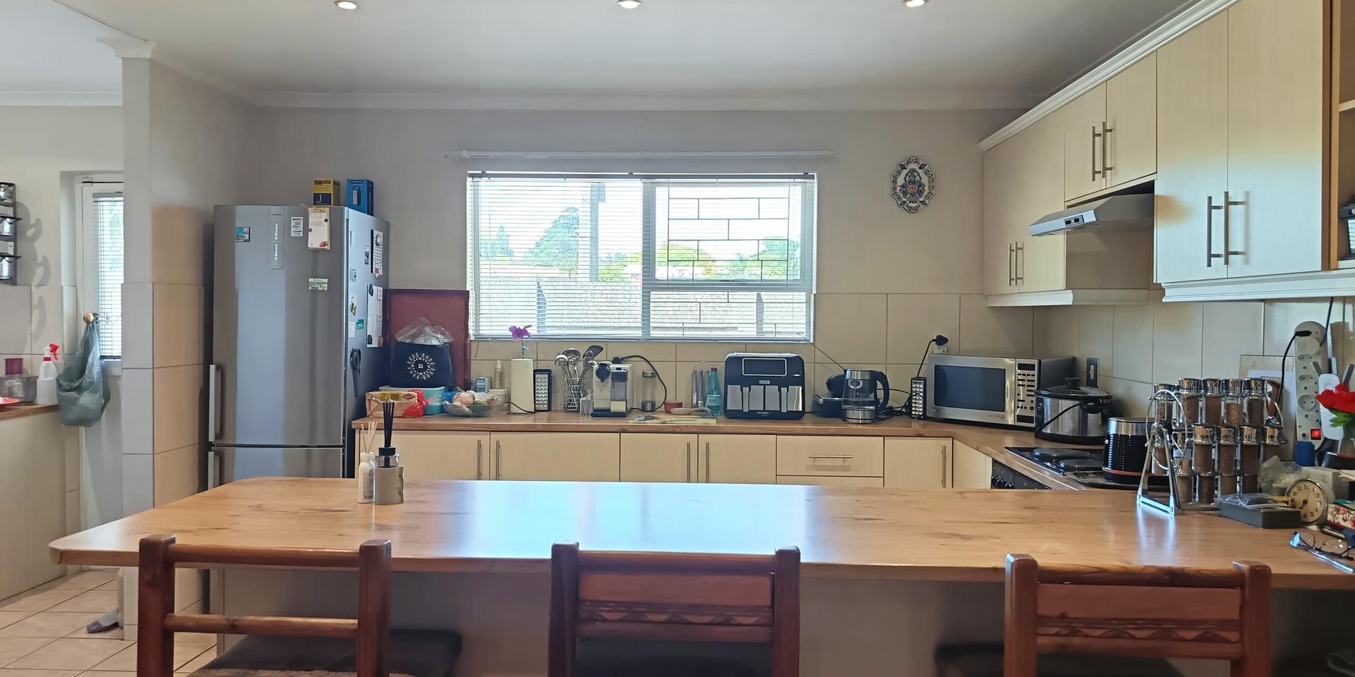 Image 5 of 6