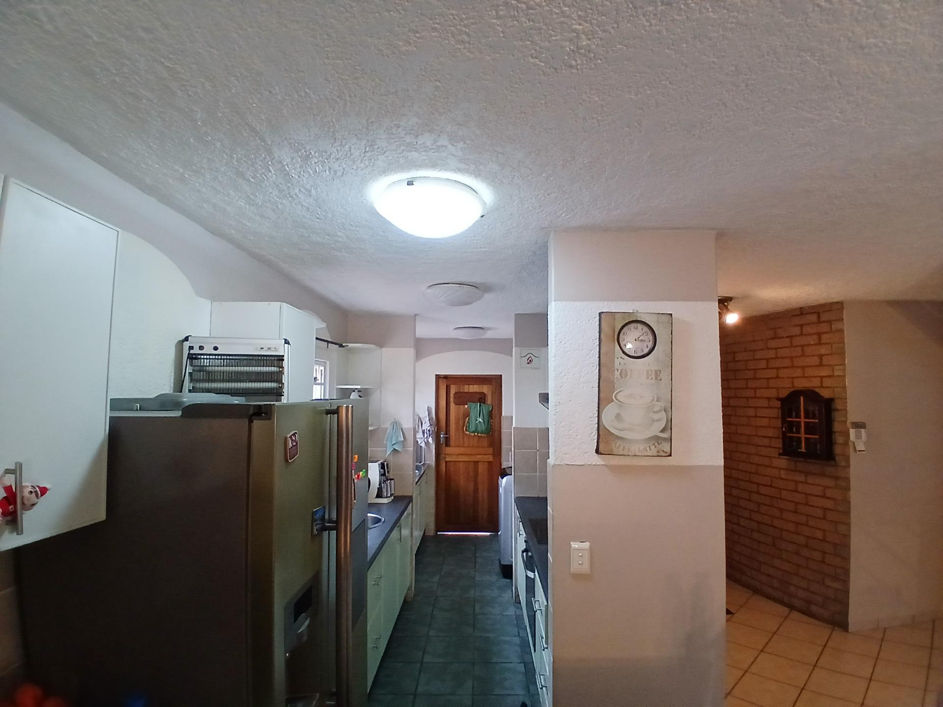Image 3 of 6