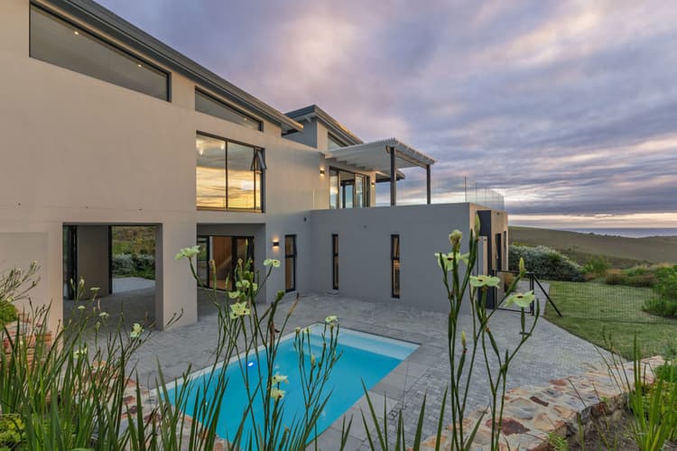 Main property image