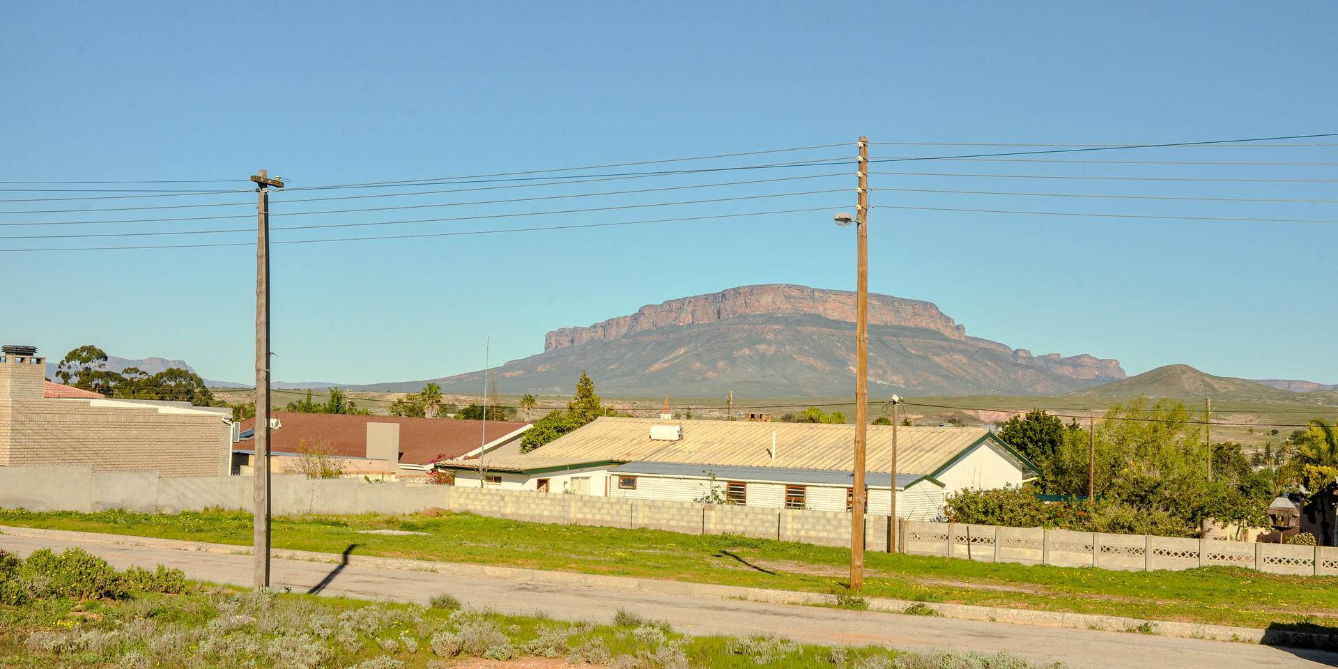 Image 2 of 6